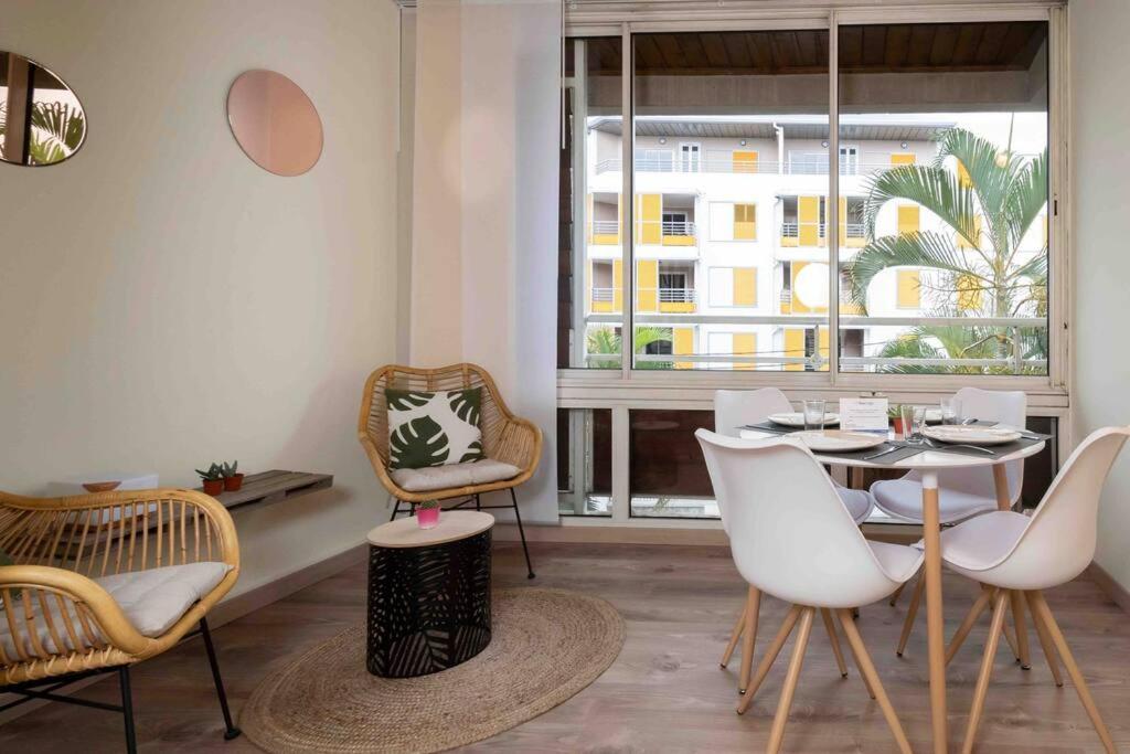 Ecrin D'Or T2 Duplex Sainte Clotilde 2 Etoiles Apartment Bagian luar foto